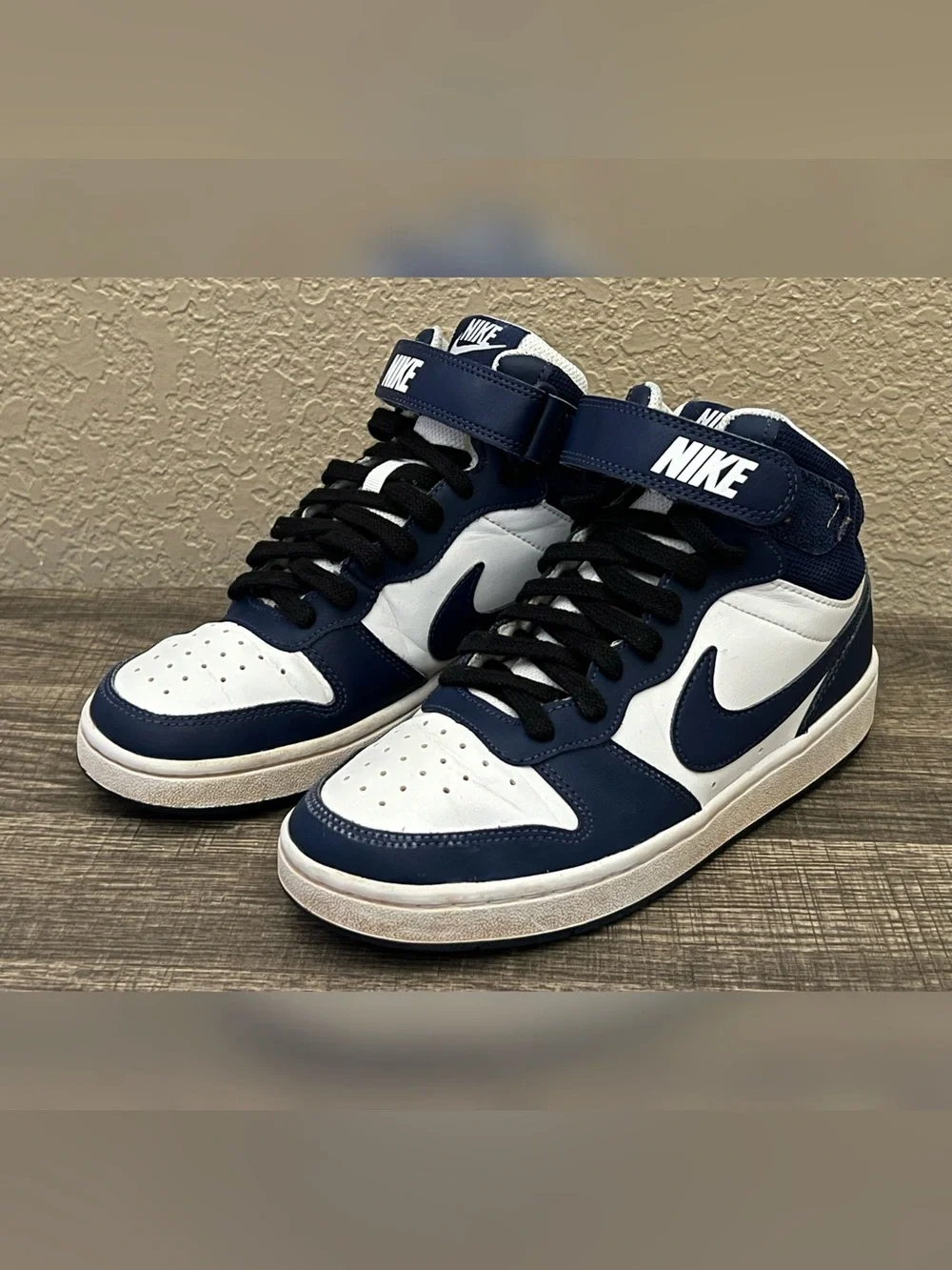 Nike Court Borough Mid 2 Boy Shoes Size- 5.5Y